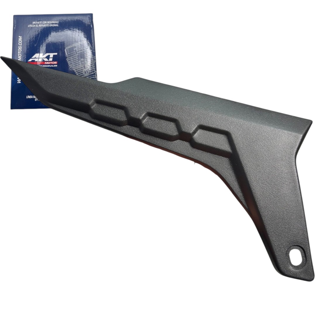 7705946698092 Cubierta Inferior Derecha Chasis AKT TT200DS